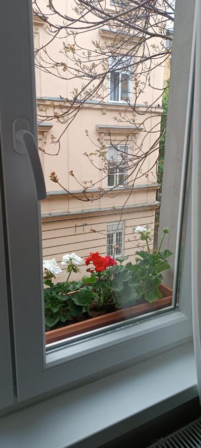 Nino Luxury Apartment Загреб Экстерьер фото